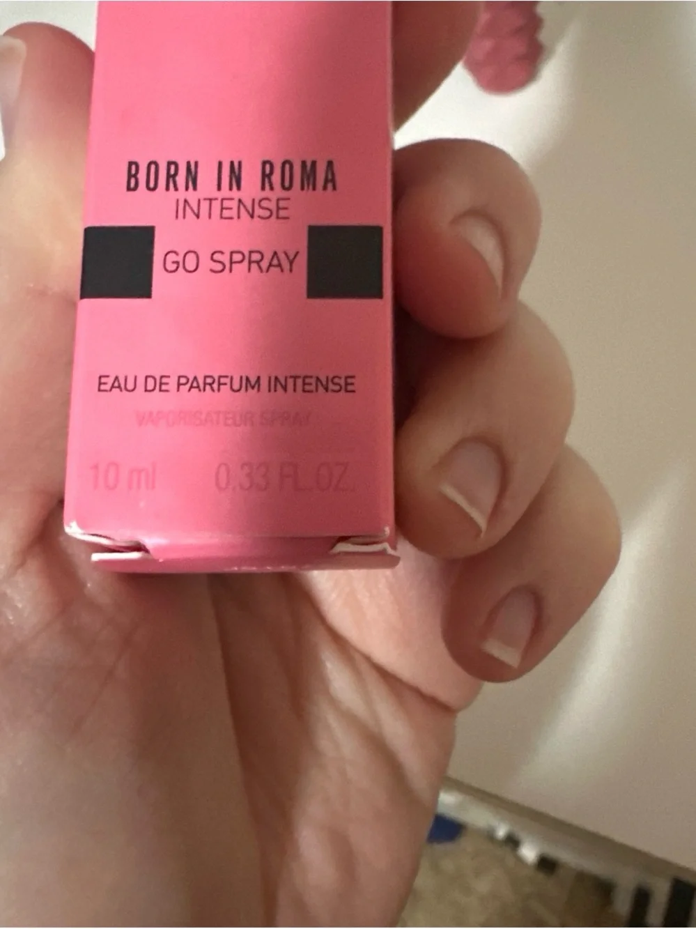 NEW Valentino Donna Born in Roma Intense Go Spray
